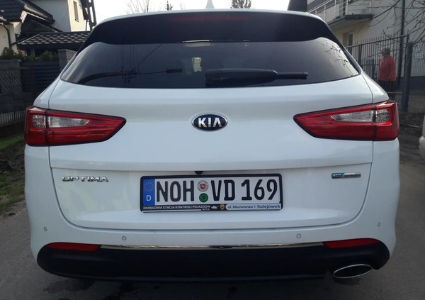 Kia Optima cena 55000 przebieg: 220000, rok produkcji 2017 z Sulejówek małe 436